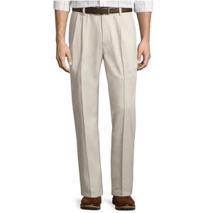 ST. JOHN’S BAY NWT Easy Care Men’s Classic Fit Pleat Front Pants, Size 30x32